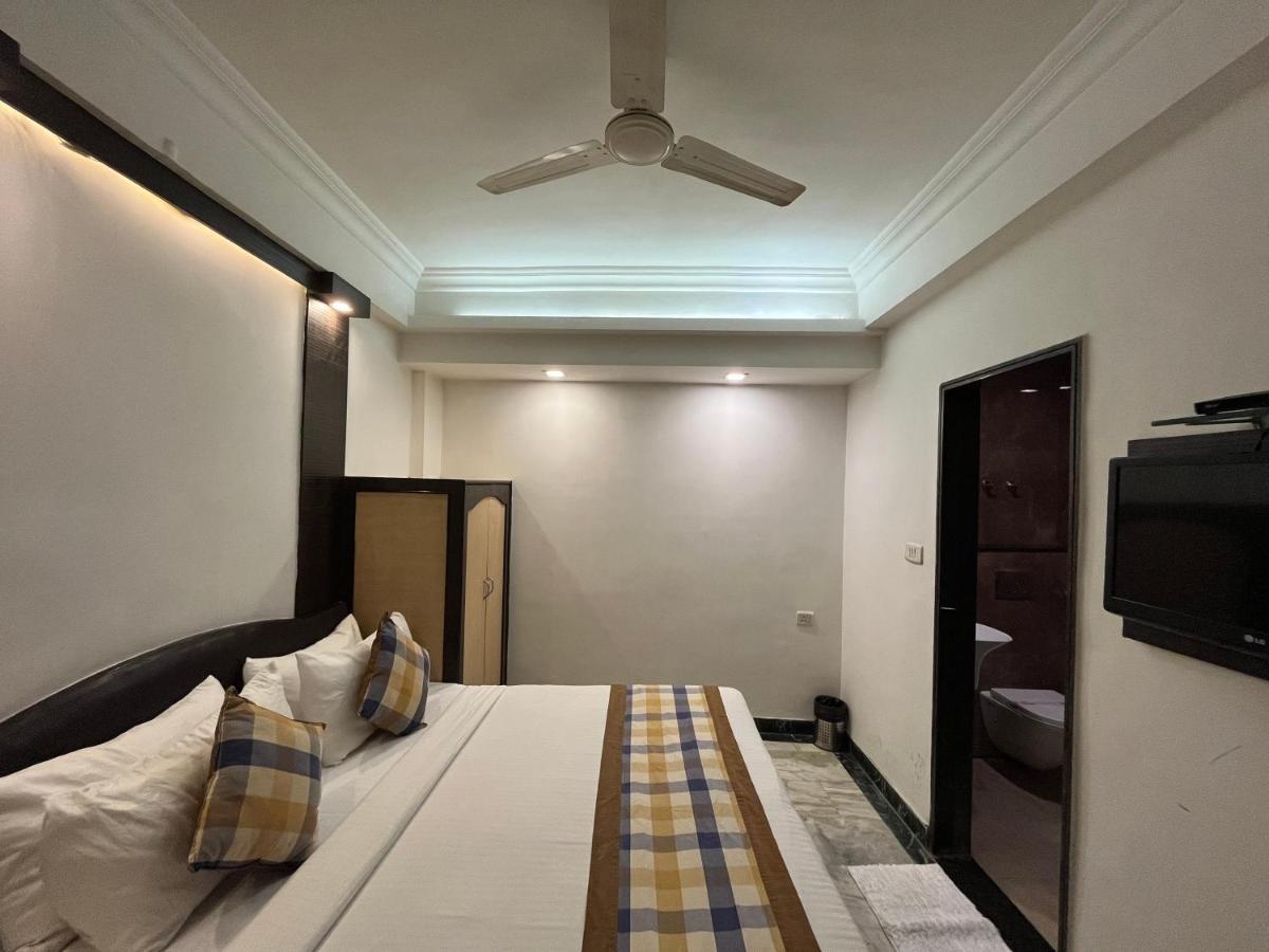 Hotel Moti Palace Агра Экстерьер фото