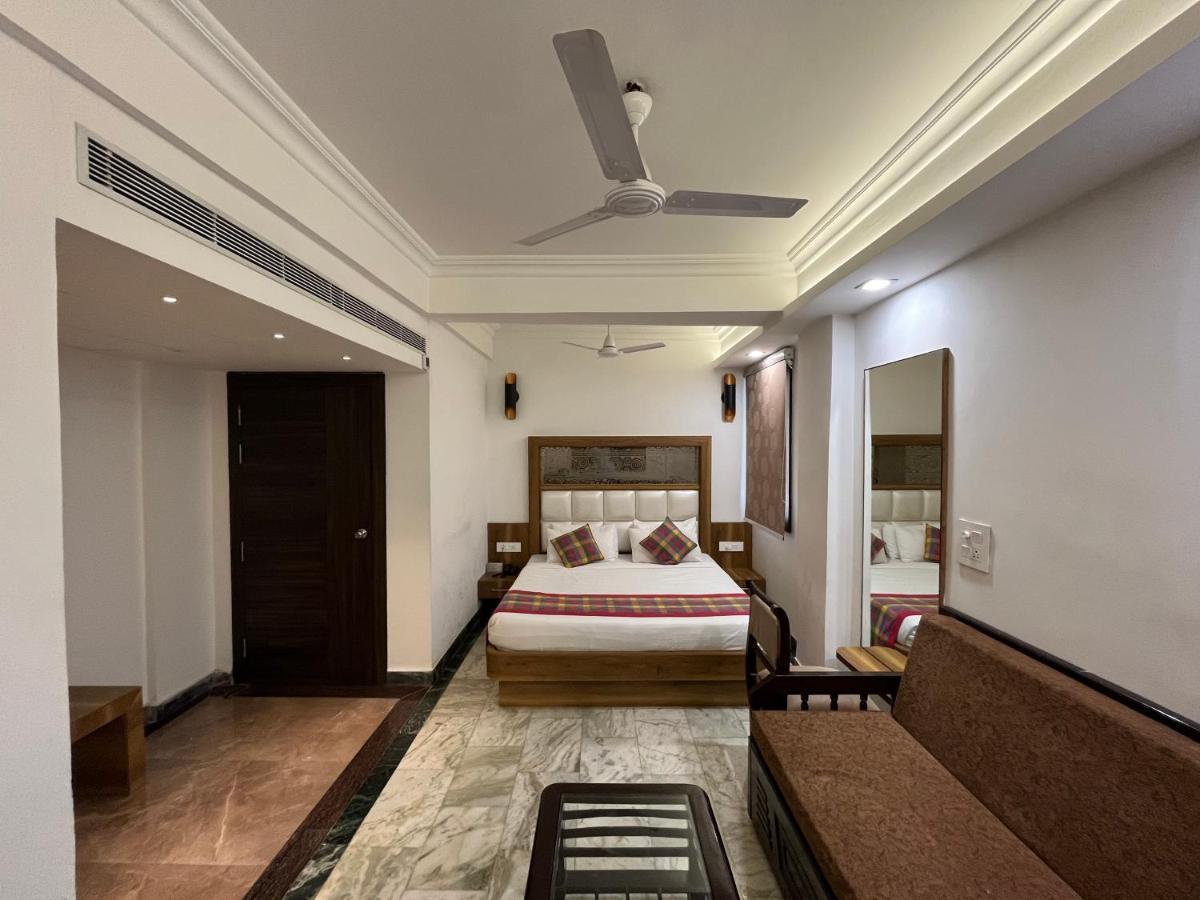 Hotel Moti Palace Агра Экстерьер фото