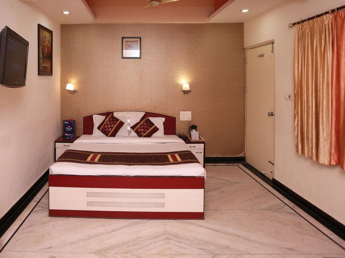 Hotel Moti Palace Агра Экстерьер фото