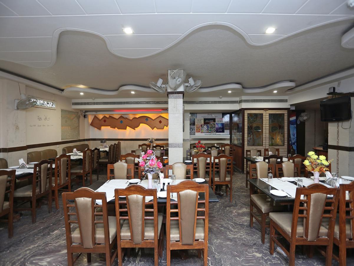 Hotel Moti Palace Агра Экстерьер фото