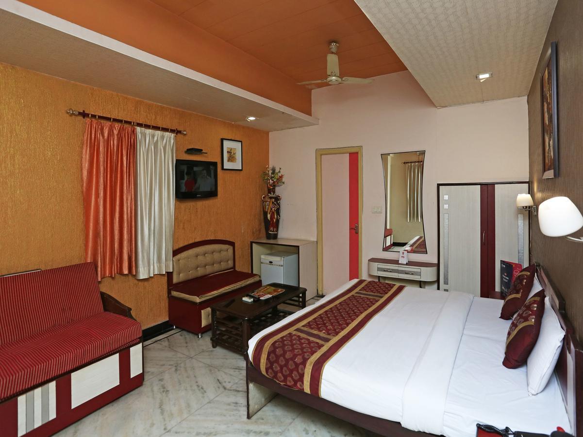 Hotel Moti Palace Агра Экстерьер фото