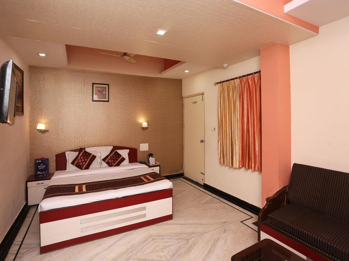 Hotel Moti Palace Агра Экстерьер фото