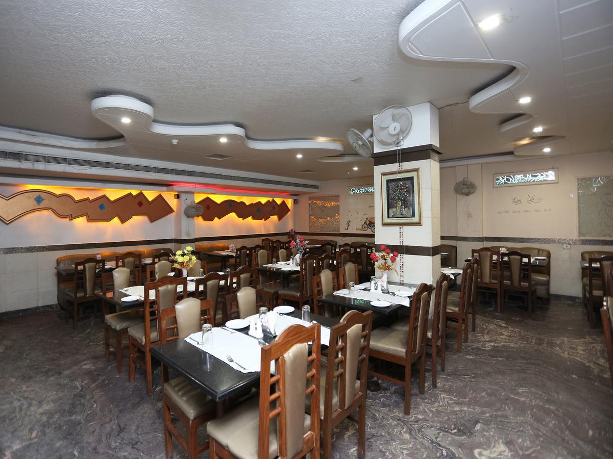 Hotel Moti Palace Агра Экстерьер фото