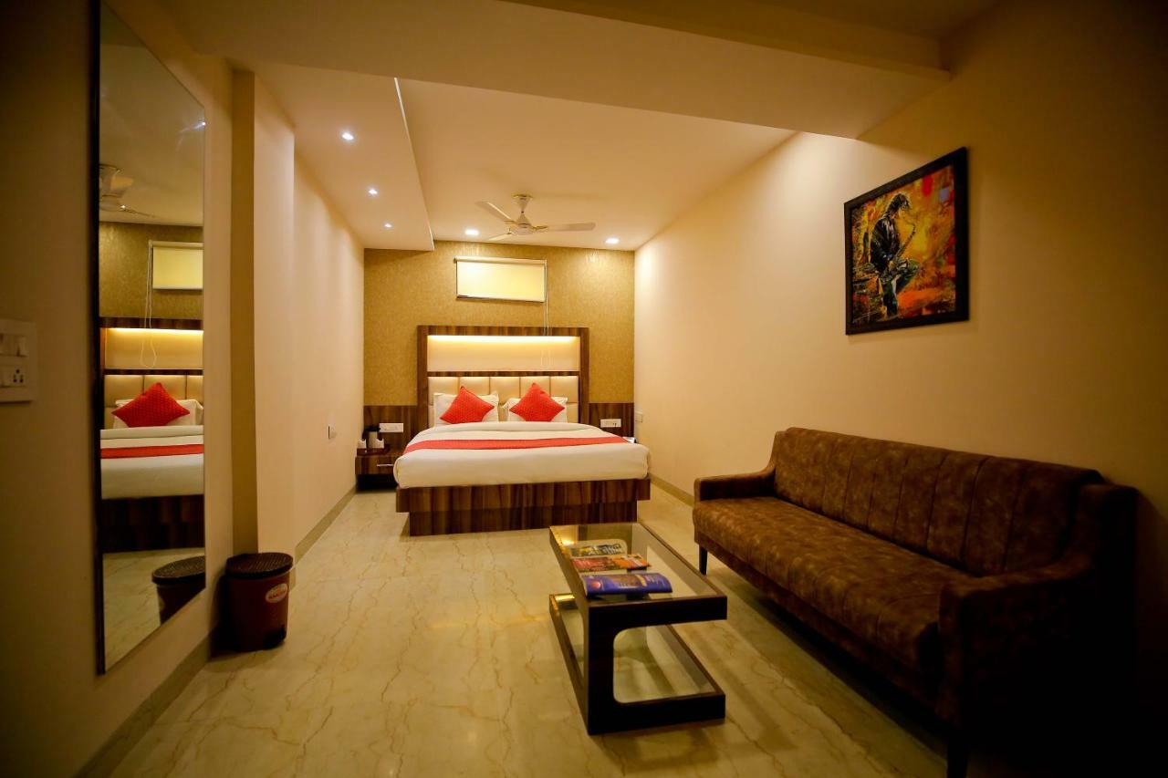 Hotel Moti Palace Агра Экстерьер фото