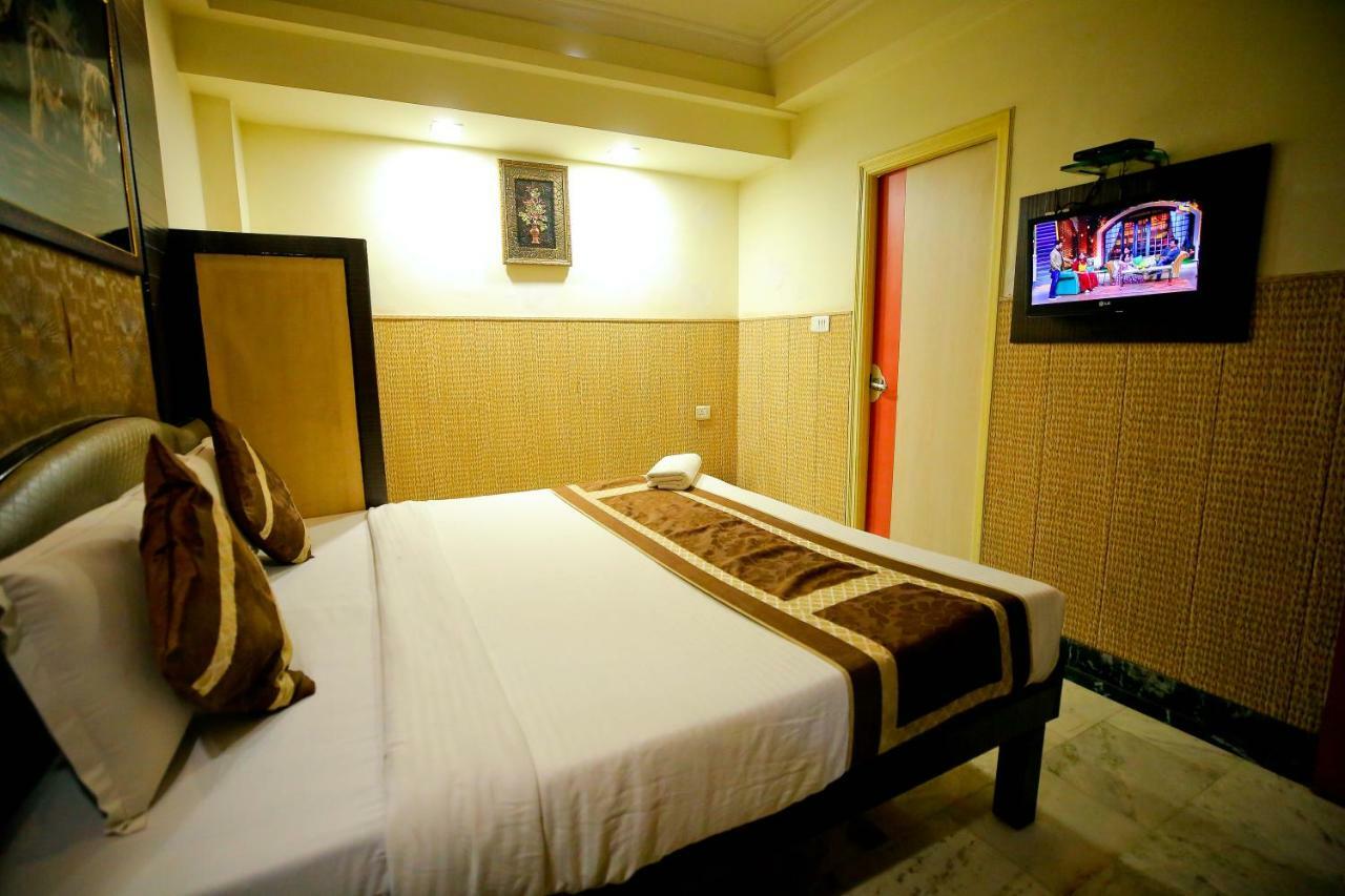 Hotel Moti Palace Агра Экстерьер фото