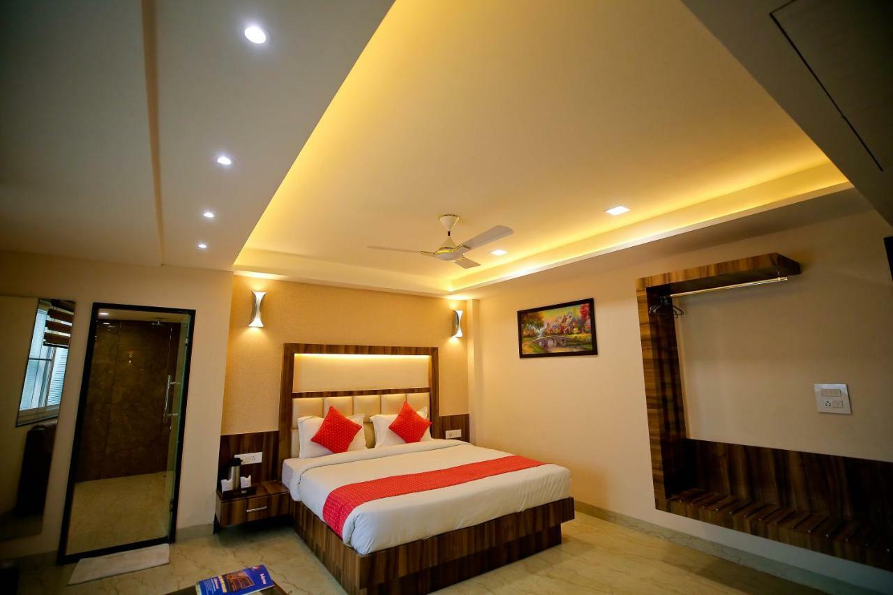 Hotel Moti Palace Агра Экстерьер фото