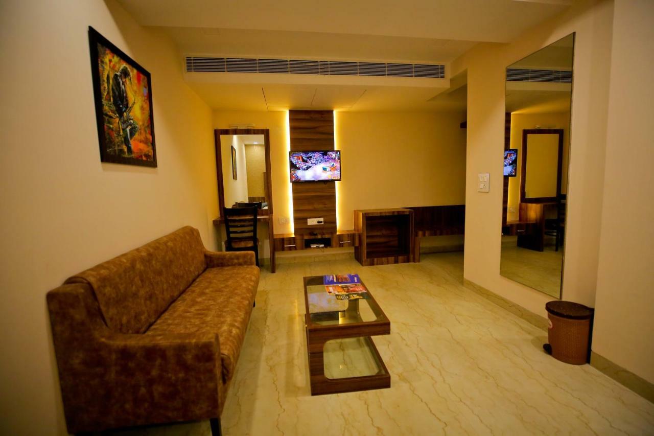 Hotel Moti Palace Агра Экстерьер фото
